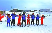 桂林天湖冰雪世界滑雪场